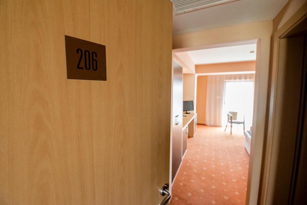 Hotel Oxford By Timhotels Timisoara Exterior foto
