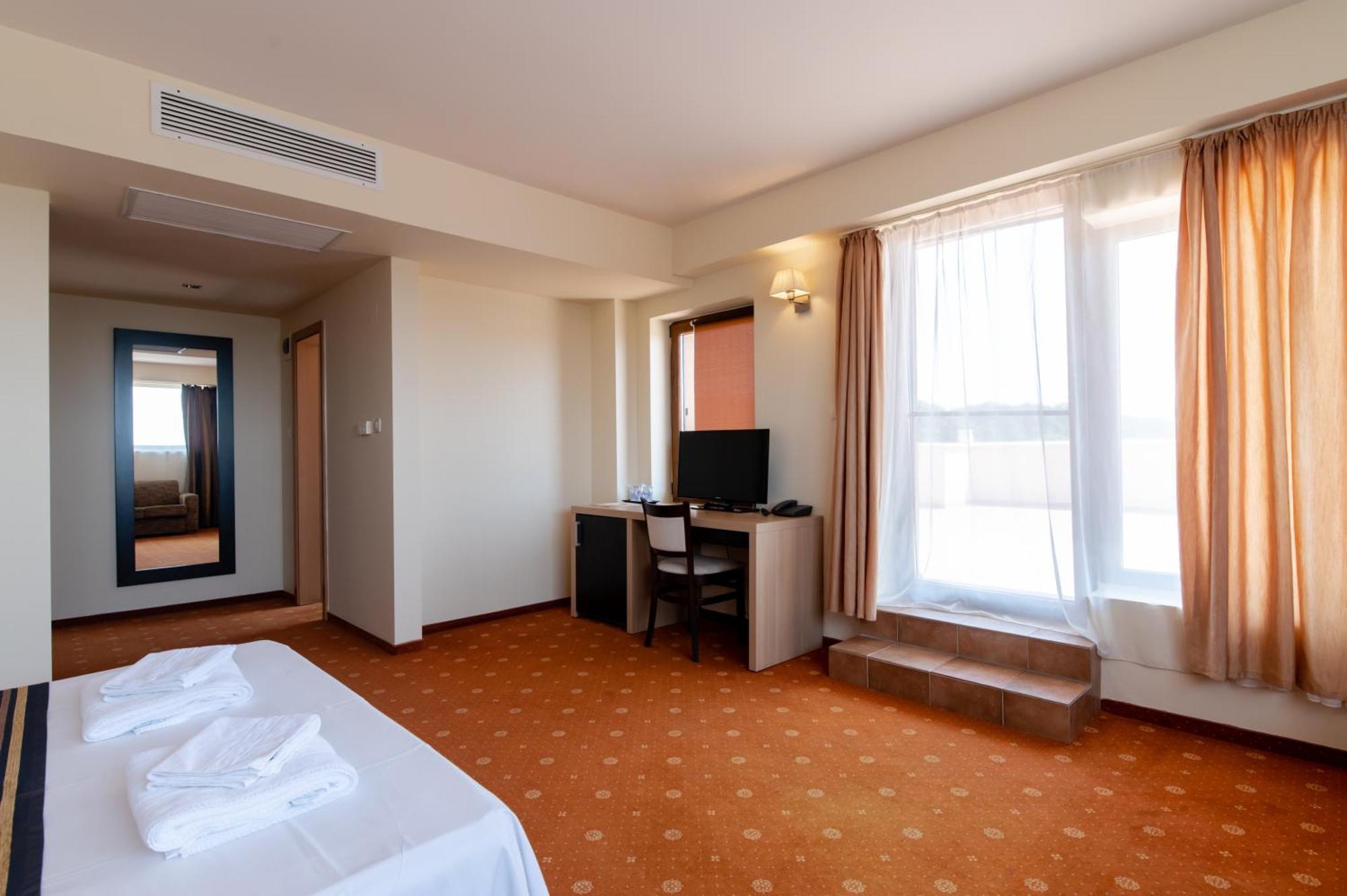 Hotel Oxford By Timhotels Timisoara Exterior foto