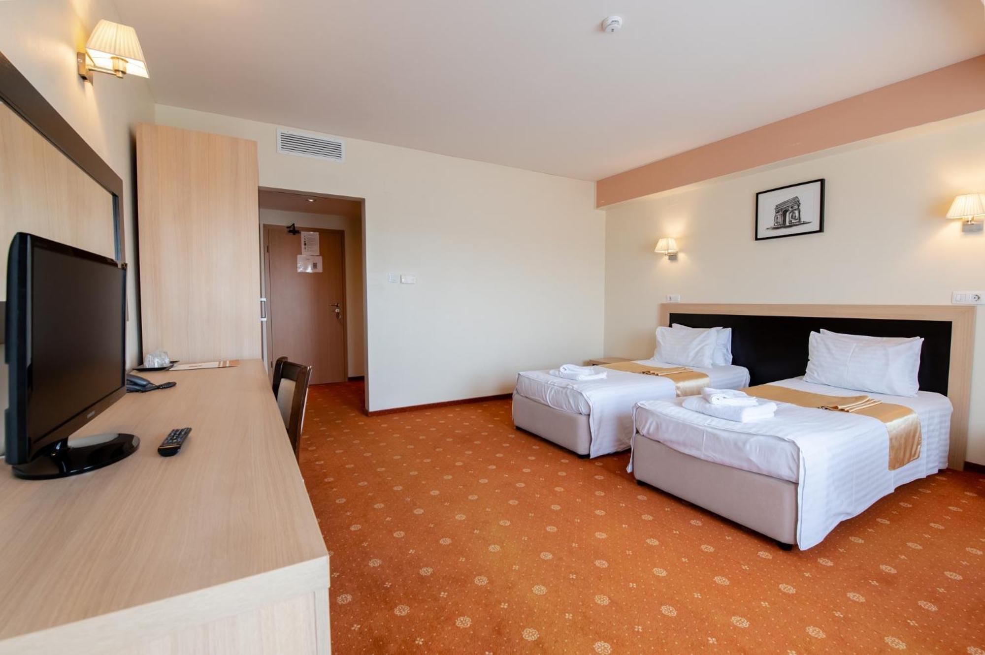 Hotel Oxford By Timhotels Timisoara Exterior foto