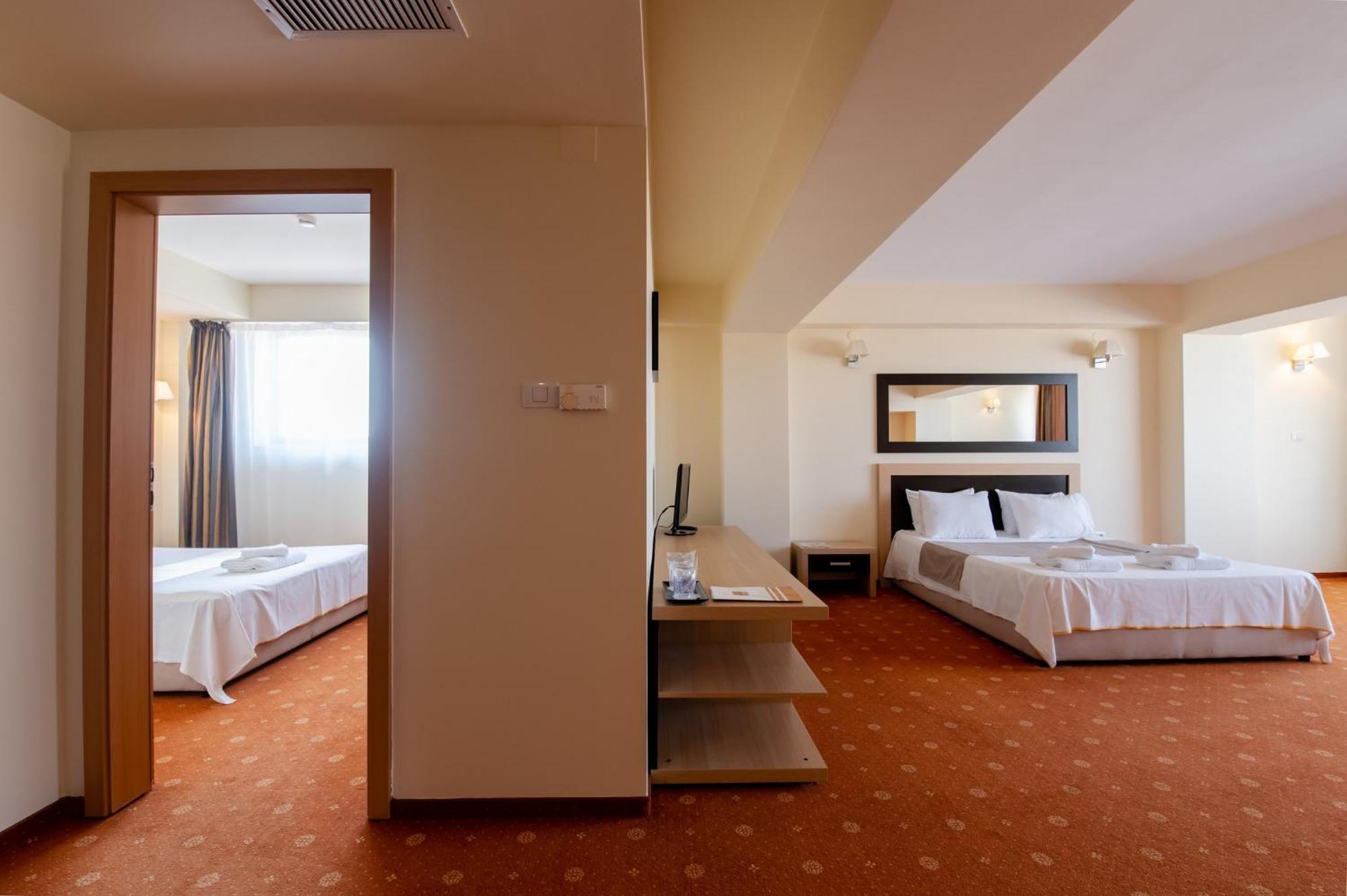 Hotel Oxford By Timhotels Timisoara Exterior foto