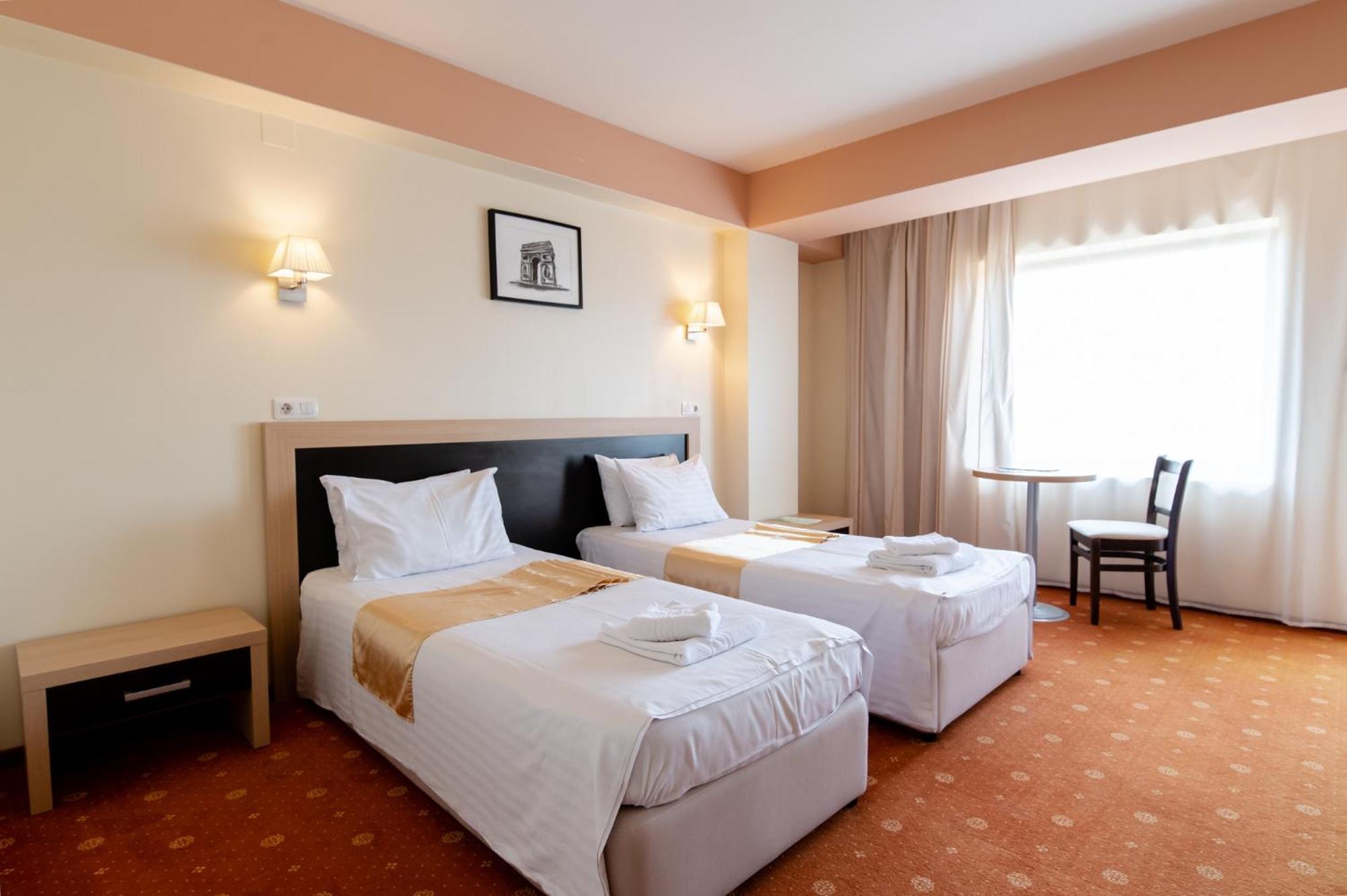 Hotel Oxford By Timhotels Timisoara Exterior foto