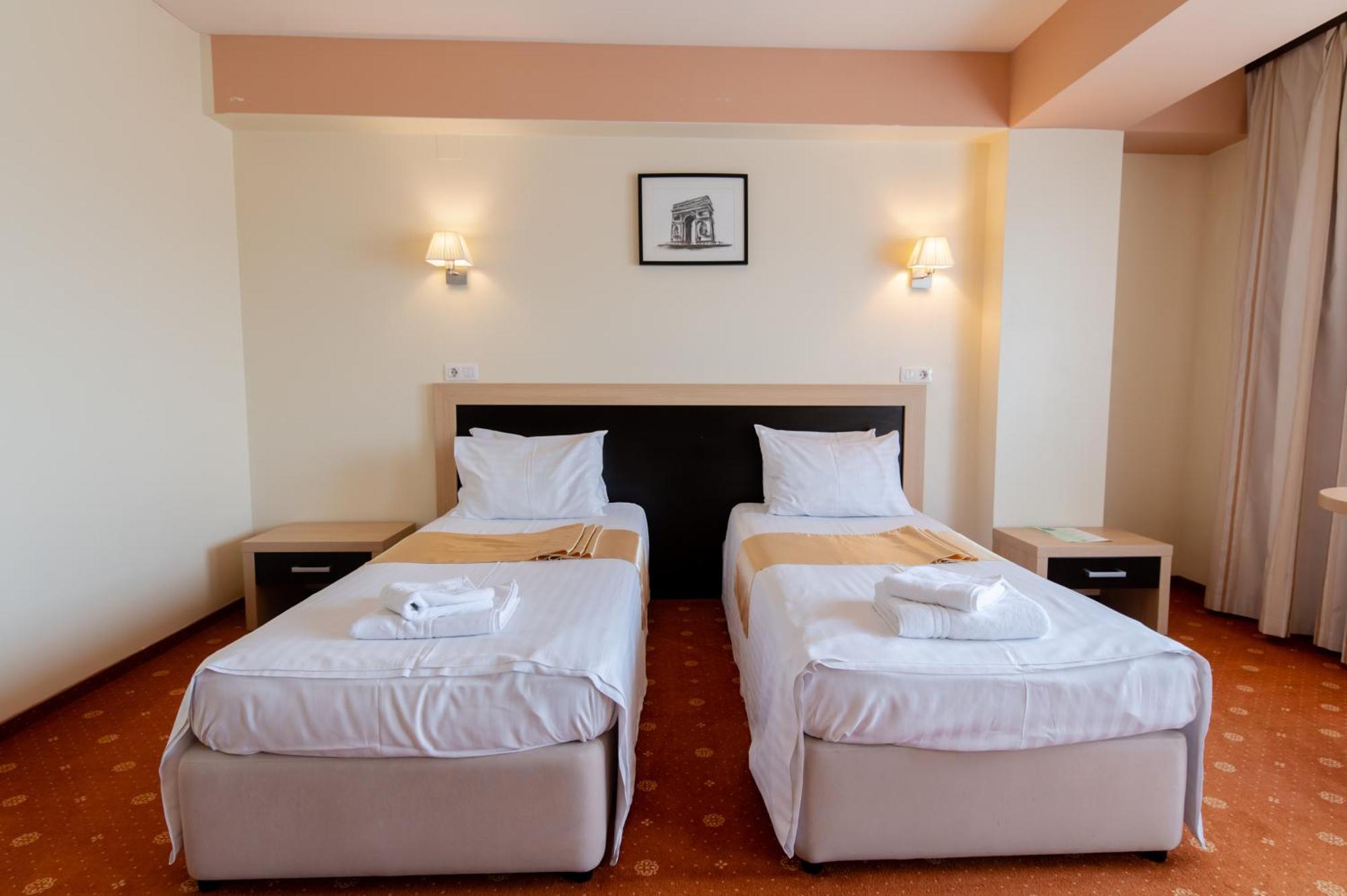 Hotel Oxford By Timhotels Timisoara Exterior foto